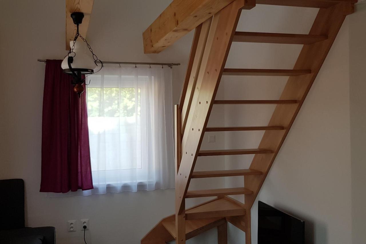 Bungalows Michalka - โปดไฮสกา ภายนอก รูปภาพ